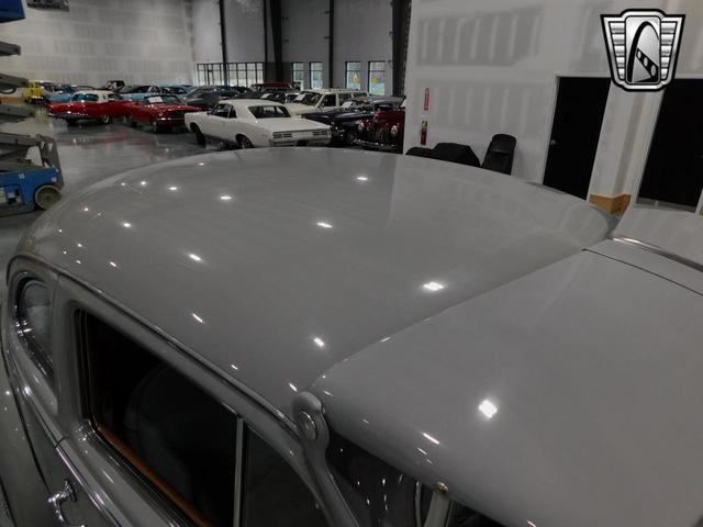 Photo of 1941 Gray Packard 120