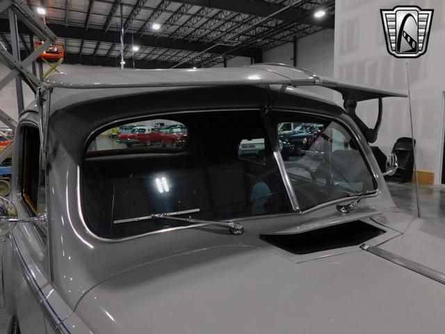 Photo of 1941 Gray Packard 120
