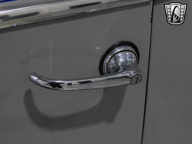 Photo of 1941 Gray Packard 120