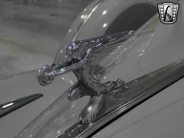 Photo of 1941 Gray Packard 120