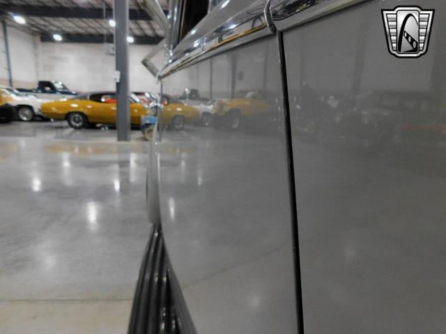 Photo of 1941 Gray Packard 120