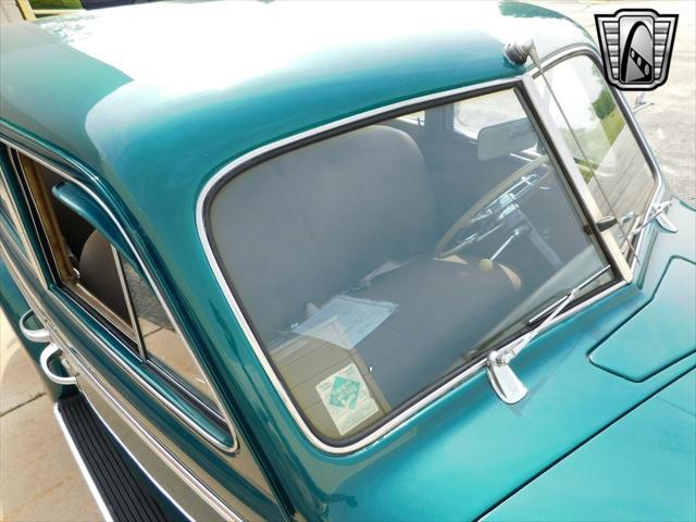 Photo of 1940 Green Buick Special