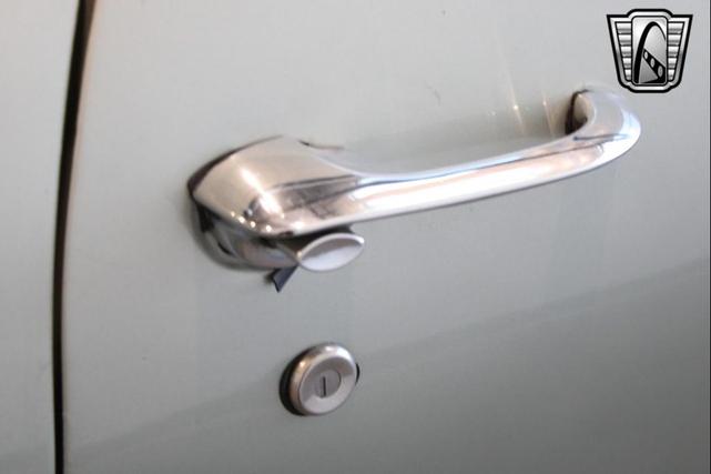 Photo of 1968 Silver Oldsmobile 442