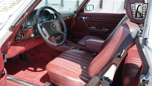 Photo of 1989 White Mercedes-Benz 560SL