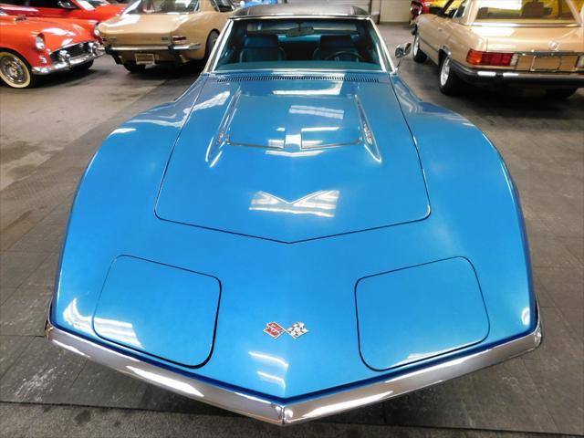 Photo of 1969 Blue Chevrolet Corvette