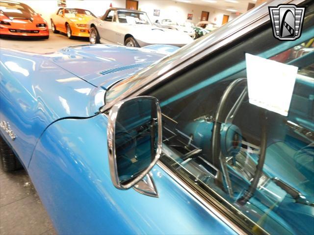 Photo of 1969 Blue Chevrolet Corvette