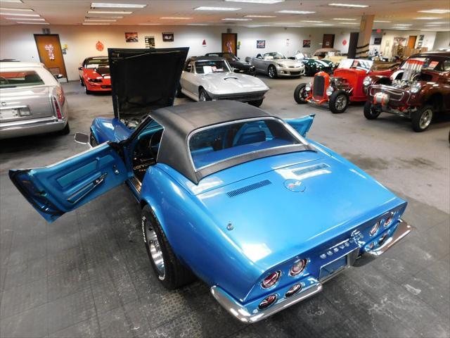 Photo of 1969 Blue Chevrolet Corvette