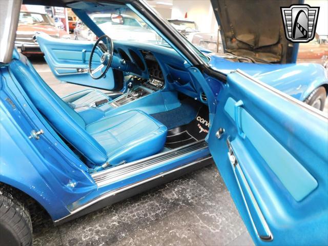Photo of 1969 Blue Chevrolet Corvette