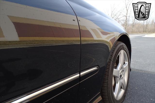 Photo of 2007 Black Mercedes-Benz CLK-Class