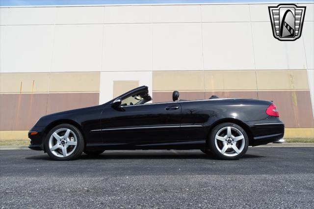 Photo of 2007 Black Mercedes-Benz CLK-Class