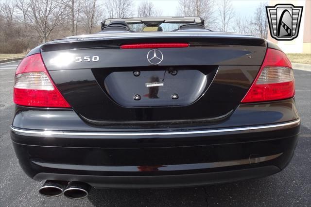 Photo of 2007 Black Mercedes-Benz CLK-Class