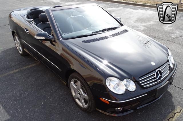 Photo of 2007 Black Mercedes-Benz CLK-Class