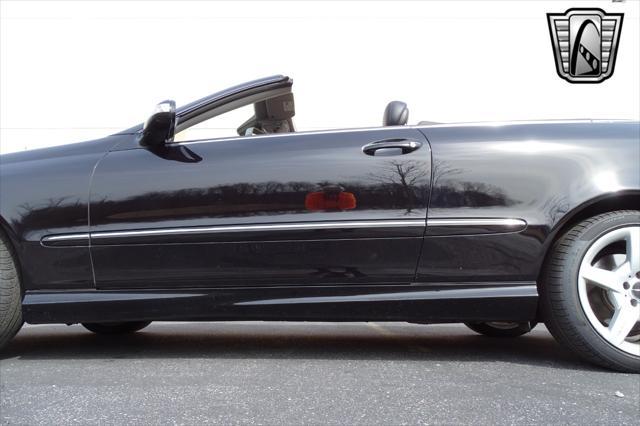 Photo of 2007 Black Mercedes-Benz CLK-Class