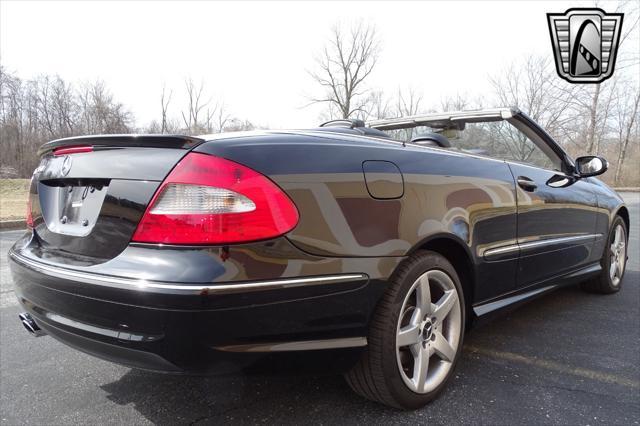 Photo of 2007 Black Mercedes-Benz CLK-Class