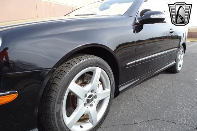 Photo of 2007 Black Mercedes-Benz CLK-Class