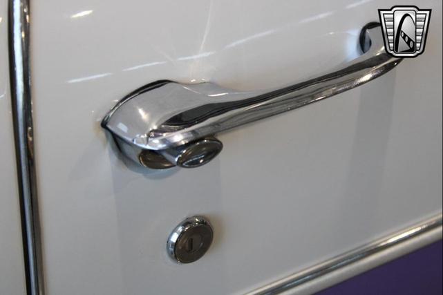 Photo of 1964 White Chevrolet El Camino