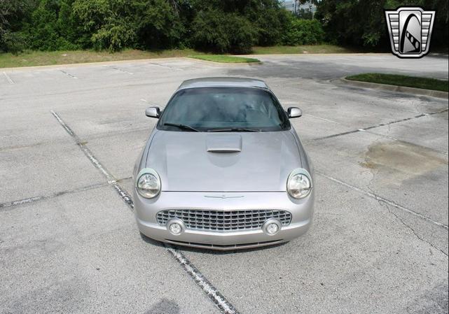 Photo of 2004 Silver Ford Thunderbird