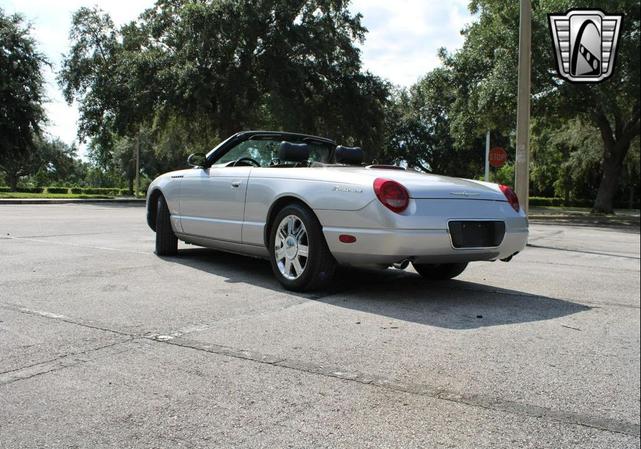 Photo of 2004 Silver Ford Thunderbird