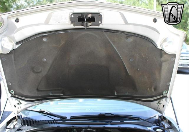 Photo of 2004 Silver Ford Thunderbird