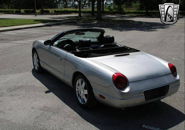 Photo of 2004 Silver Ford Thunderbird