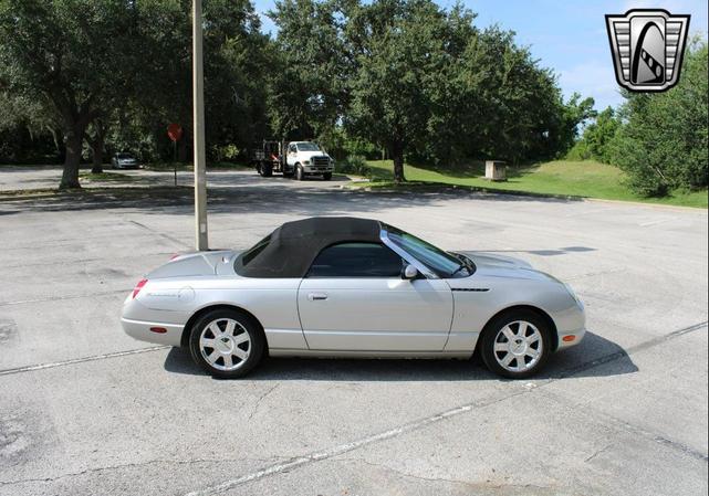 Photo of 2004 Silver Ford Thunderbird