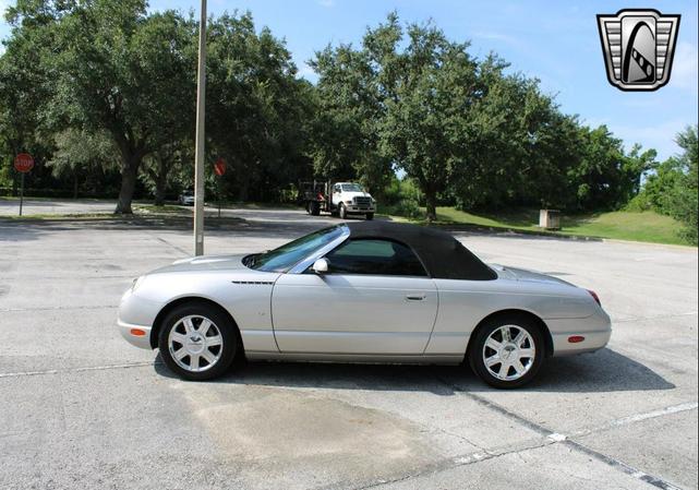 Photo of 2004 Silver Ford Thunderbird