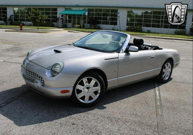 Photo of 2004 Silver Ford Thunderbird