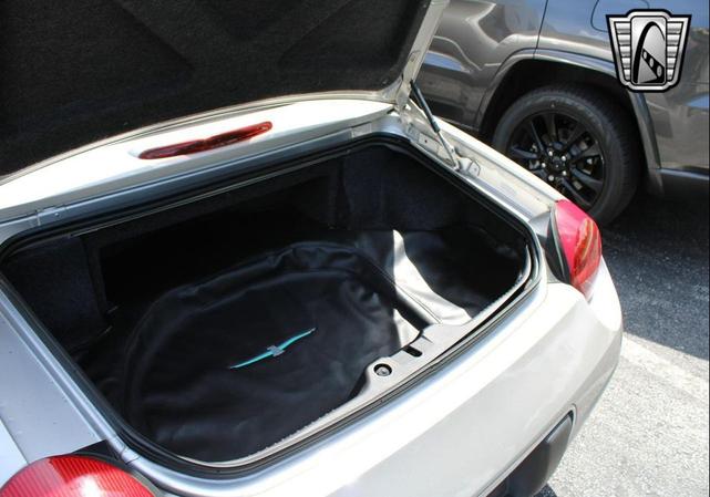 Photo of 2004 Silver Ford Thunderbird