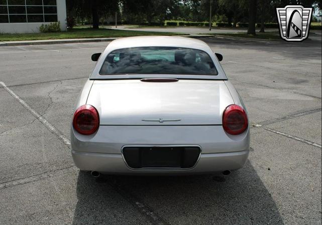 Photo of 2004 Silver Ford Thunderbird