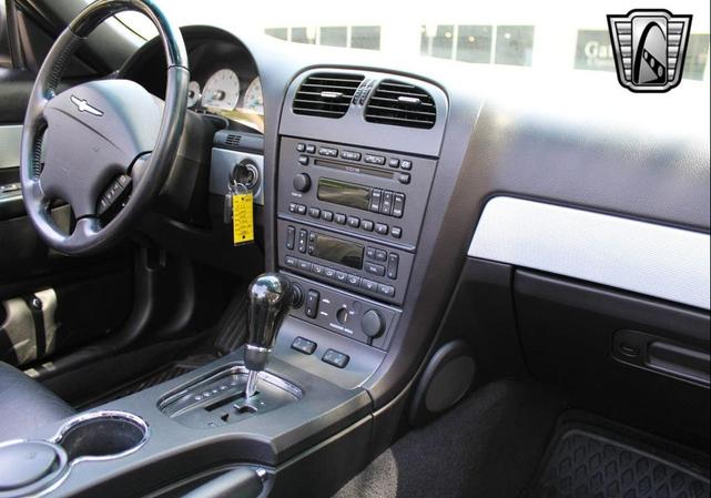 Photo of 2004 Silver Ford Thunderbird
