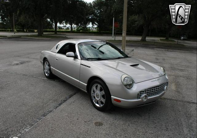 Photo of 2004 Silver Ford Thunderbird