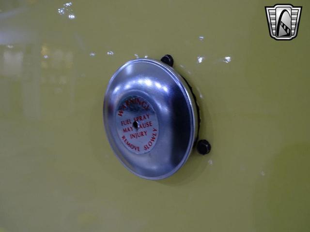 Photo of 1977 Yellow Ford Bronco