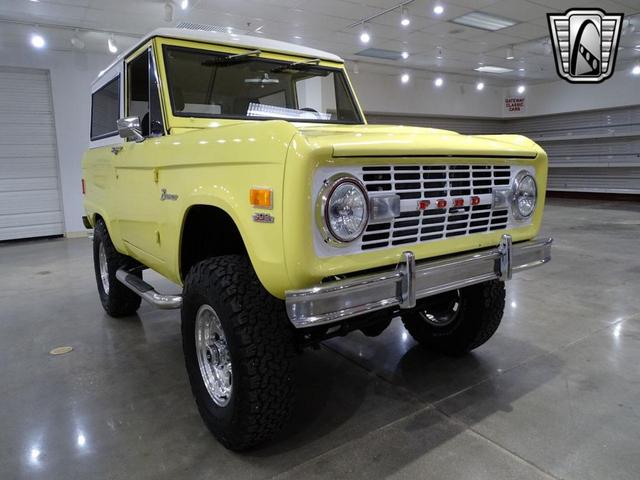 Photo of 1977 Yellow Ford Bronco