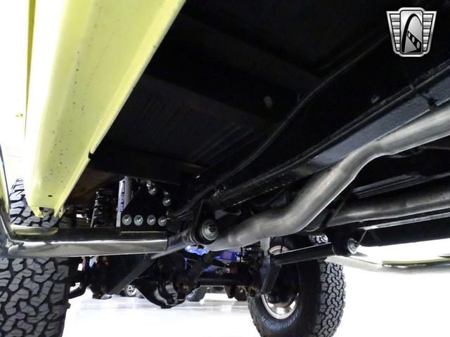 Photo of 1977 Yellow Ford Bronco