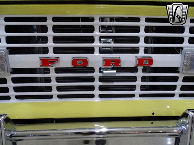 Photo of 1977 Yellow Ford Bronco