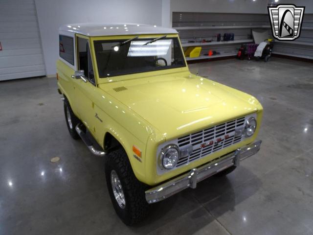 Photo of 1977 Yellow Ford Bronco