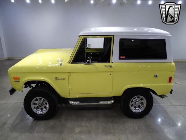 Photo of 1977 Yellow Ford Bronco