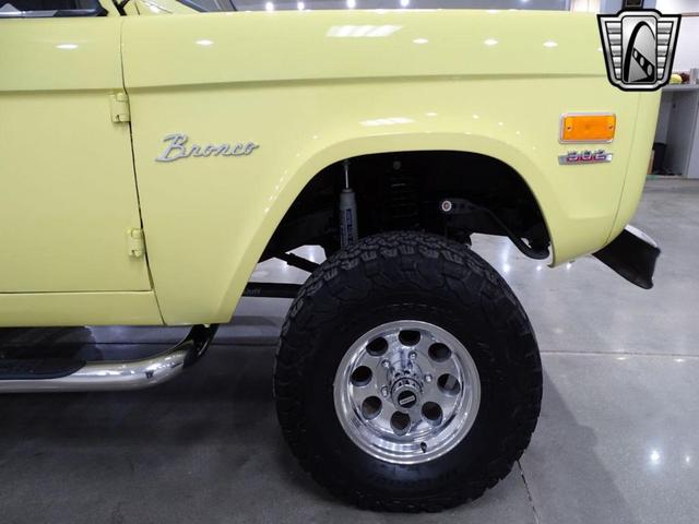 Photo of 1977 Yellow Ford Bronco
