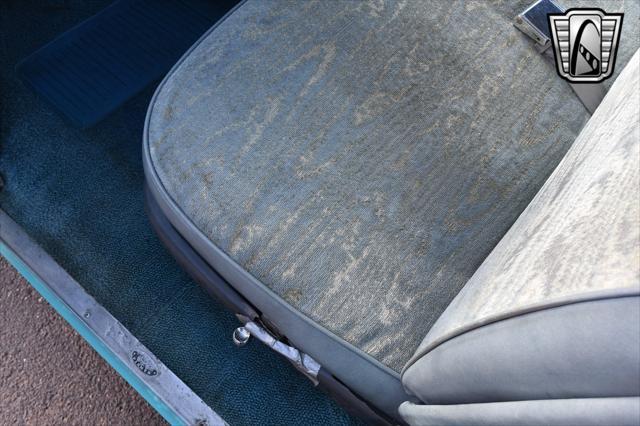 Photo of 1955 Blue Pontiac Chieftain