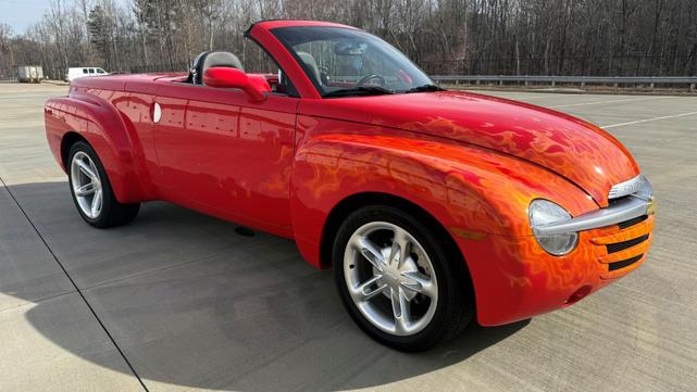 Photo of 2003 Red Chevrolet SSR
