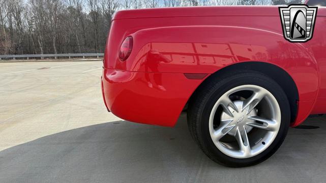 Photo of 2003 Red Chevrolet SSR