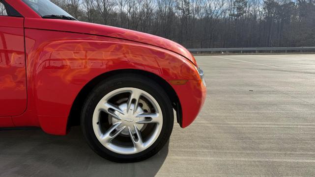 Photo of 2003 Red Chevrolet SSR