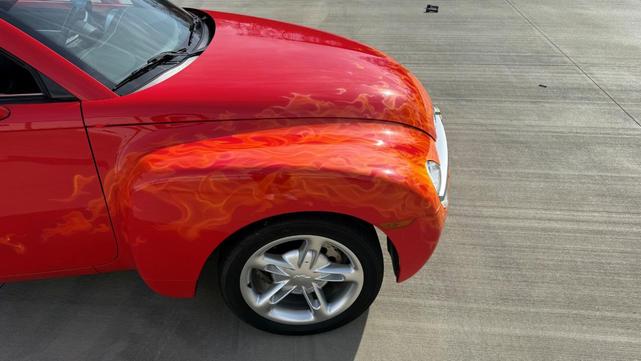 Photo of 2003 Red Chevrolet SSR