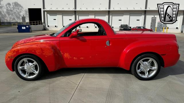 Photo of 2003 Red Chevrolet SSR