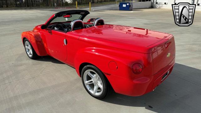 Photo of 2003 Red Chevrolet SSR