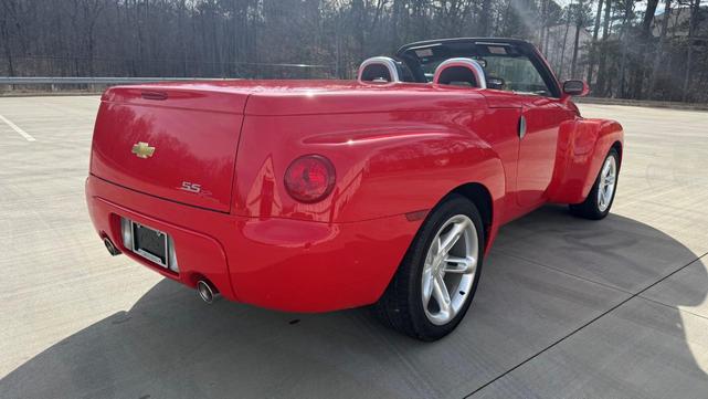 Photo of 2003 Red Chevrolet SSR