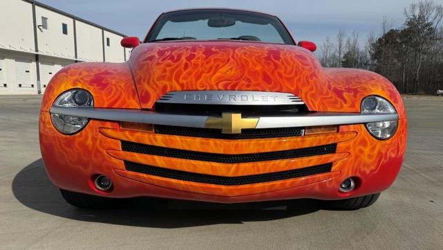 Photo of 2003 Red Chevrolet SSR