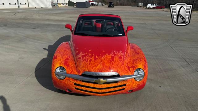 Photo of 2003 Red Chevrolet SSR
