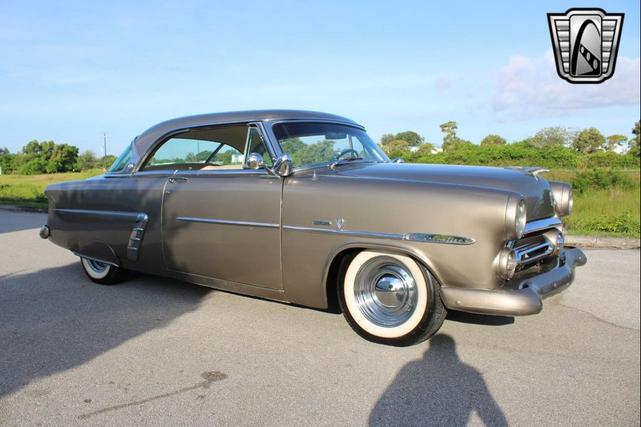Photo of 1952 Gold Ford Crestline