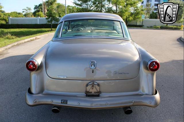 Photo of 1952 Gold Ford Crestline